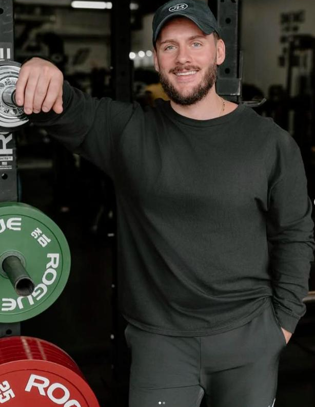 Ardell — Swelly Delly, powerlifting coach at PDX Muscle